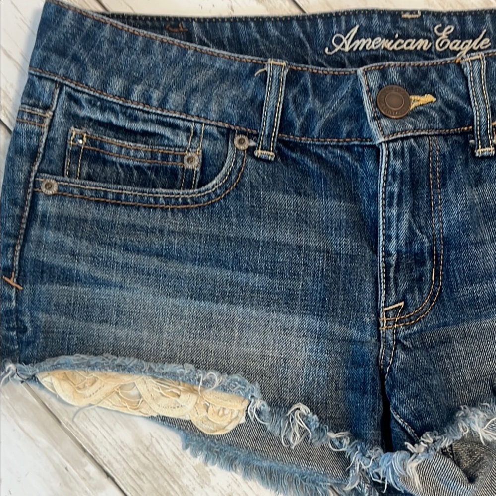 American Eagle Crochet Boho Denim Cutoff Shorts 6 - Picture 4 of 12